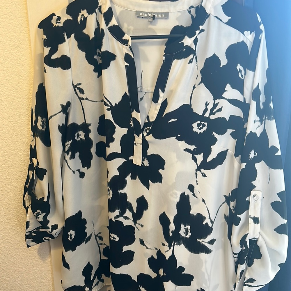 Danielrainn Blouse